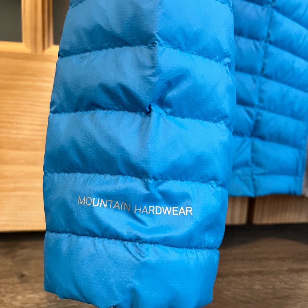 Mountain Hardwear Down Puffer - Men’s Medium - Powder Blue - Like New Condition - Picture 10 of 13